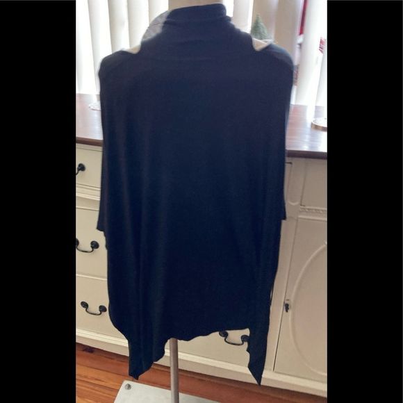 Capote Black & Gray Sweater Large - Picture 3 of 4